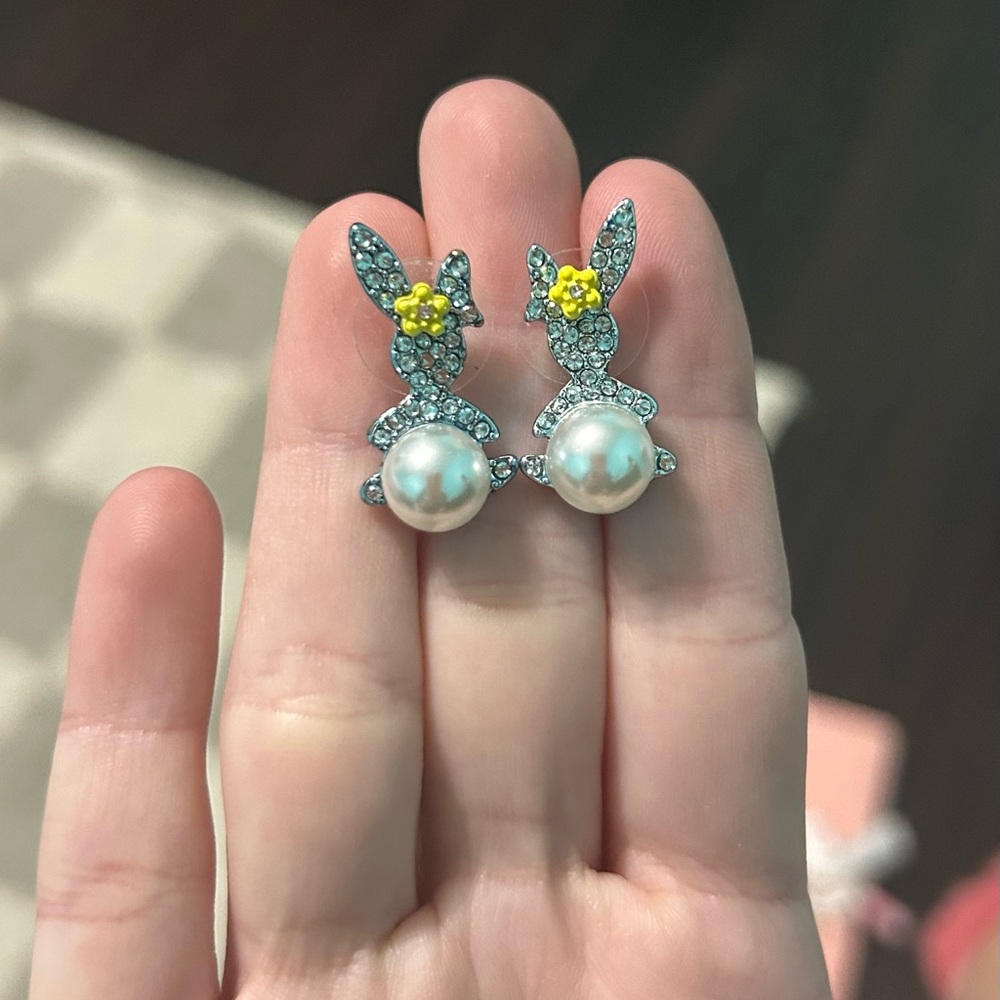 Betsy Johnson bunny peal earrings